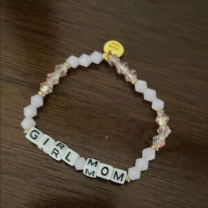 Amanda Smith White and Gold 'GIRL MOM' Bracelet